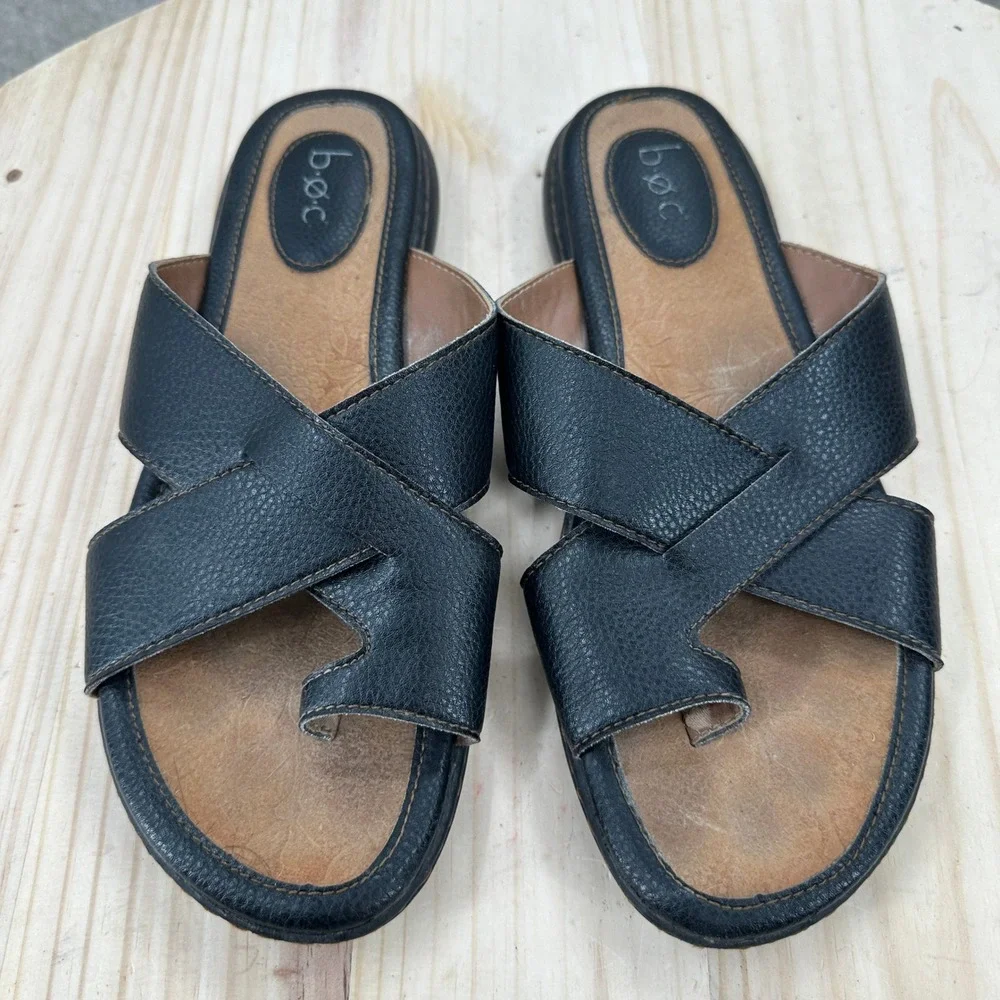 b.o.c. Born Slide Sandals Womens 10 Black Leather Toe Loop
